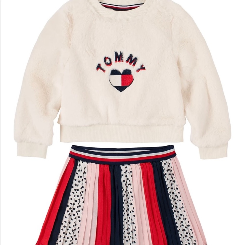 Sweater shirt with skirt